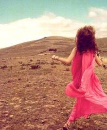 伤痛的初恋 让女人成我寂寞时的消遣