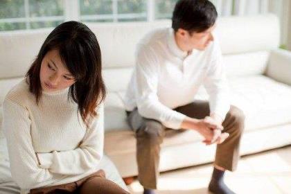 离婚不离家,一种无奈的痛苦选择和难耐承受!
