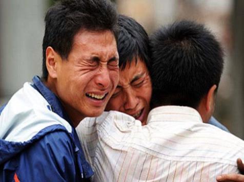 哭泣的男人，有着极度的难以言表的苦衷！