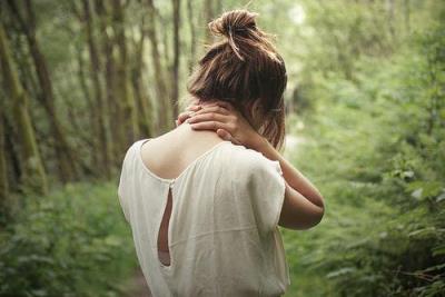 不要认为自己没有用，每个人的生命中都会遇到挫折！