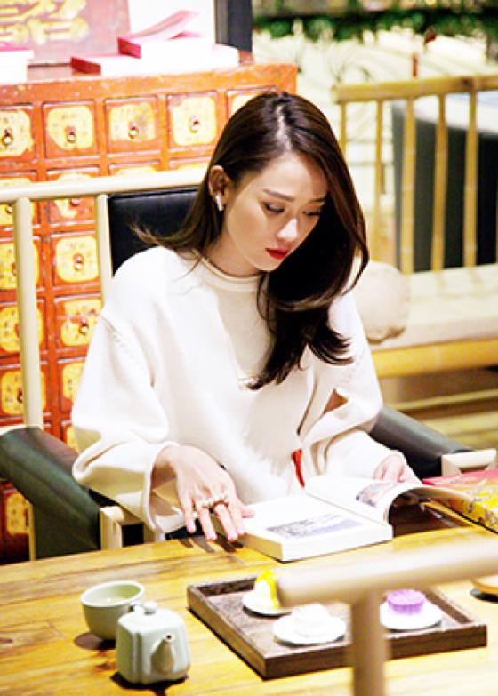 除了爱你还能爱谁，至乐无如读书！