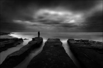 心是孤独的猎手，每个人都孤独！