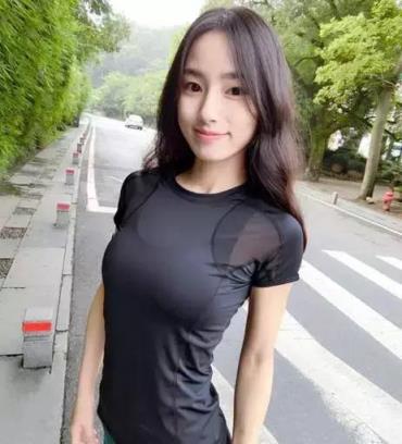 一个人走，表达自己的一种心情！