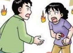 提分手被连刺两刀，真是相爱容易分手难