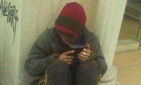 女孩戏耍殴打乞丐，无事生非受牢狱之灾