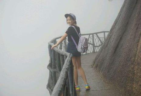 我一个人吃饭旅行到处走走停停，心飘到了哪里？