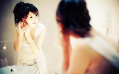 我独自恋爱中，女生不想谈恋爱？