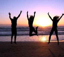 孤单是一个人的狂欢，时光停滞岁月静好！