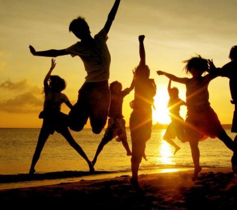 孤单是一个人的狂欢，时光停滞岁月静好！