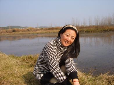 单身女人，在错的地方拼命找对的人！