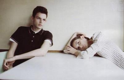 异性合租，他居然把手伸进我的睡裙要摸我的臀部!