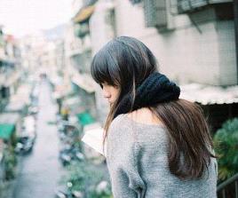 现实的爱情 你会选择当小三或是爱情