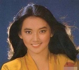 师傅下面好湿,丰满姨娘一丝不挂!