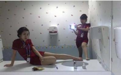  被老公打屁股，老公把妹妹强上了！