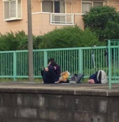 老师伏在桌上啊恩哦，老师我来了！