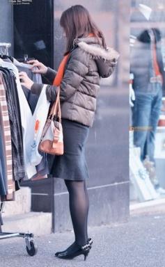 这个熟妇不能放过[13p]，没有男人能扛得住那份诱惑!