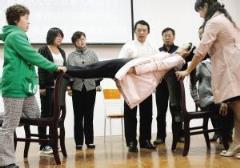 被全班轮过的高筱柔，她现在晕死过去了！