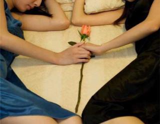 乱欲 我寂寞的后妈，保姆莫名成了后妈！