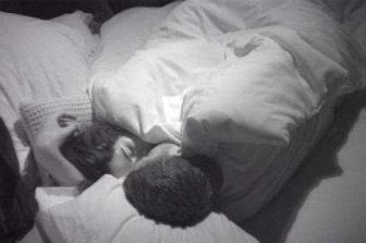 与僧侣相交色欲之夜，我成了和尚的女人任他玩弄！