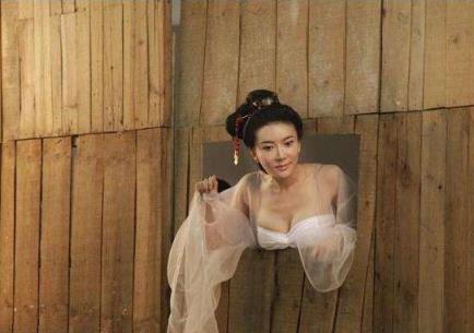 调教妻弟的日日夜夜,嫂子要出墙!
