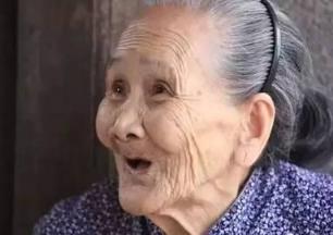 干得老太太直哼哼,这是不是恋老癖?