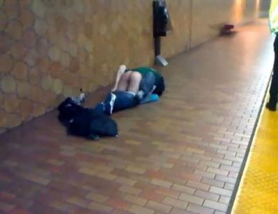 双洞齐插啊不要h文，他强行进入了我的身体！