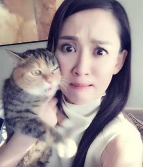 哦好大阿姨受不了,漂亮的阿姨來我家过夜!