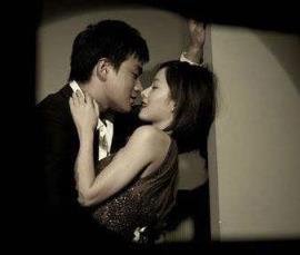 淫荡女友，好女孩点不燃我生命的激情！