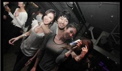 一家人相互换着日，公公扒灰儿媳！