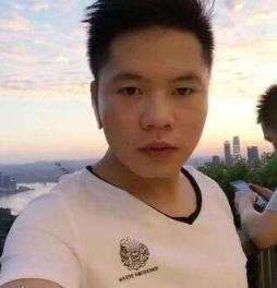 救人小伙遗体找到,昆明人为小伙子哀悼