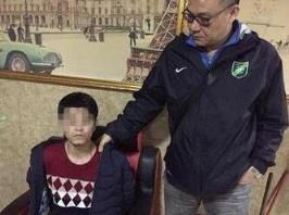 男子打飞的抢劫,连抢三家便利店只抢到2000多元
