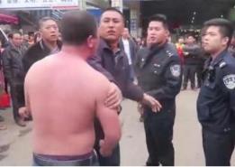 帮丈夫出头打警察,护夫袭警罪难逃