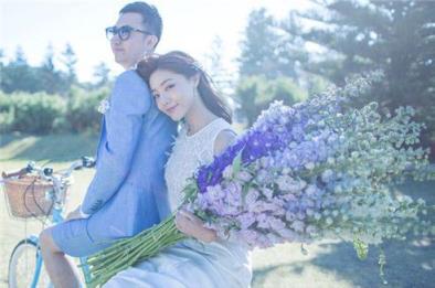 邓家佳宣布离婚，相恋15年最终和平分手