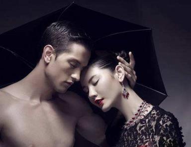 第一次不是你，最终C还是跟卤煮去开了房！