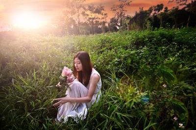 你是温暖逆光而来,没有不可治愈的伤痛!