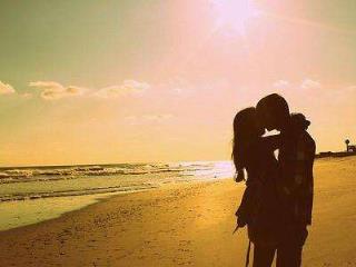 最初的爱最后的爱，朦胧的爱！