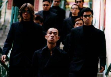 女友嫁人新郎不是我，一口鲜血！