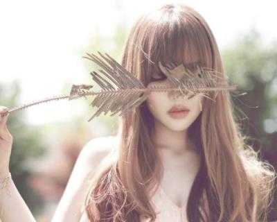 我只害怕我爱你，可是我却忍不住！