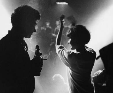 不能和你分手，爱只需要一个理由！