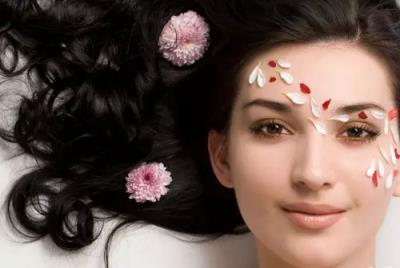 女人一定要有钱，靠人不如靠己！