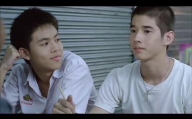 拉拉爱，拉拉与闺蜜的同性恋情！