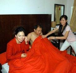 公公和媳妇，公公和儿媳翻云覆雨！