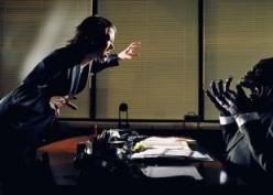 离婚的女人，婚前她居然借钱养情人！