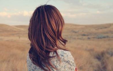 离婚的女人，婚前她居然借钱养情人！