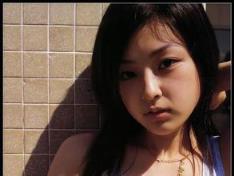 堕落的青春，一个既单身又非单身的女人！