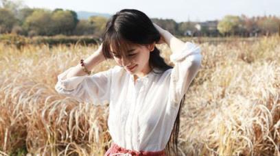 做向日葵一样的姑娘，做一个阳光快乐的女孩