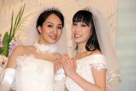 les是什么意思哦，指女同性恋的别称！