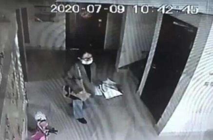 南京女大学生和男友吵架后失联，男友需要负责吗？