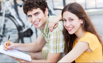 蓝颜知己是什么意思，在精神上与女性达成共鸣的男性！