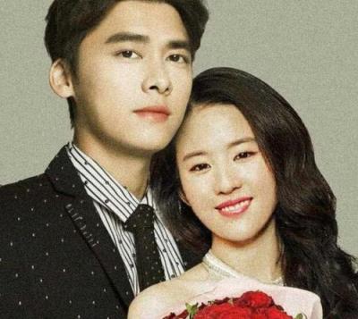 李易峰刘亦菲公布恋情，吃瓜群众看傻眼了